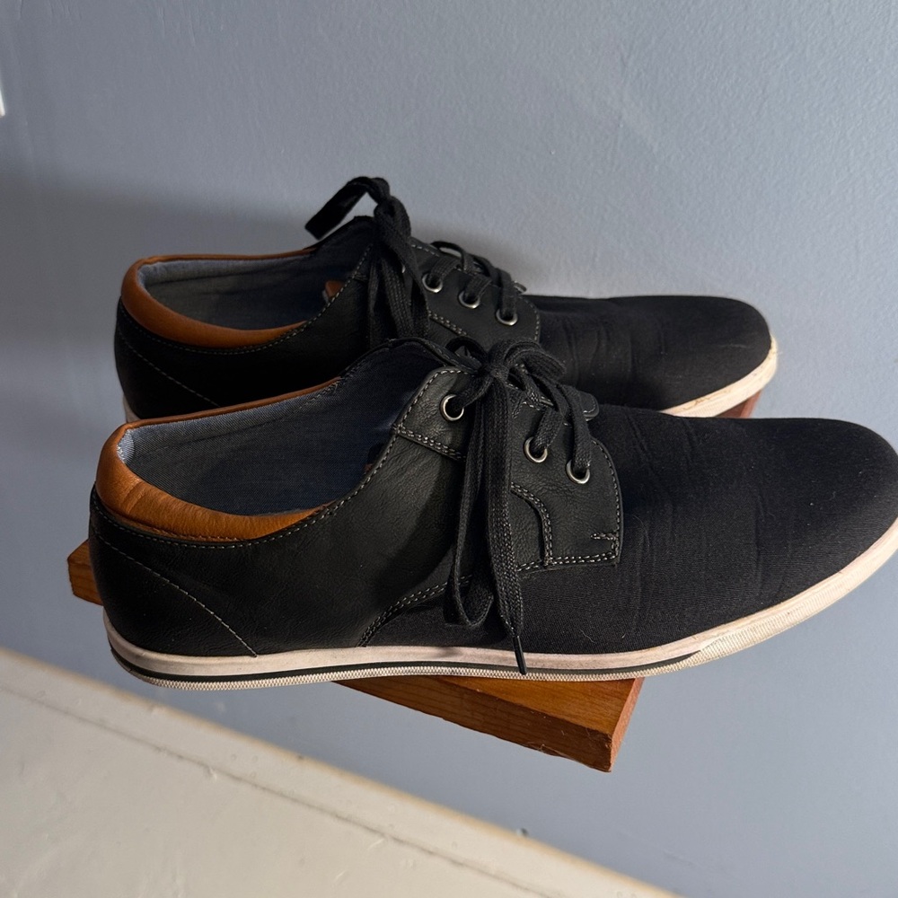 Men's Black Slip-On Casual Loafers with Brown Collar Accent